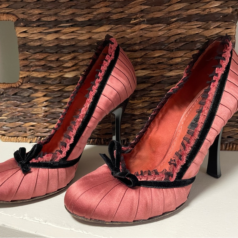 Louis Vuitton Satin Burgandy Heels